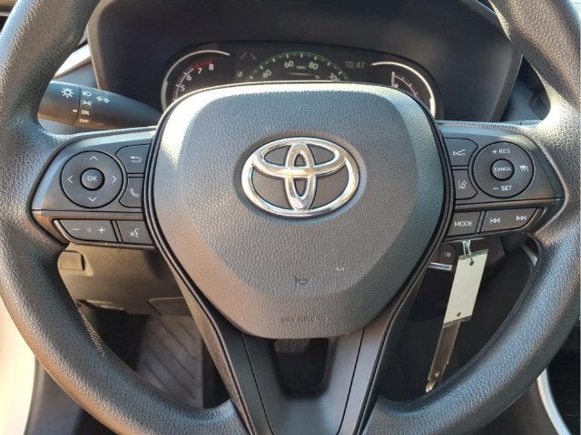 Used 2024 Toyota RAV4 LE AWD/4WD image 13