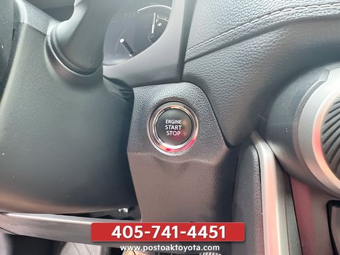 Used 2025 Toyota RAV4 XLE FWD image 16
