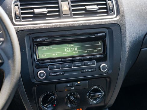 Used 2014 Volkswagen Jetta S FWD image 20