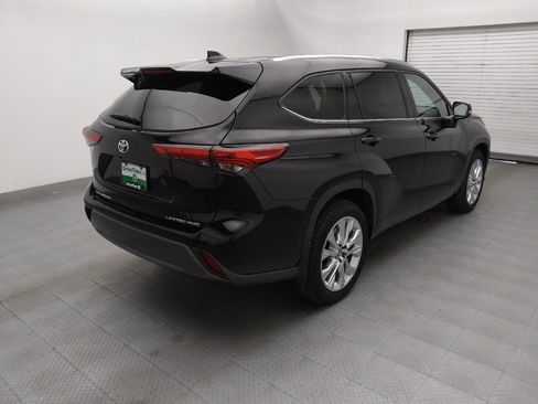 Used 2022 Toyota Highlander Limited image 9