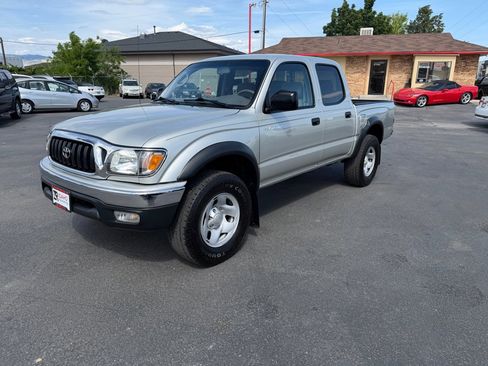 Used 2004 Toyota Tacoma PreRunner RWD image 2