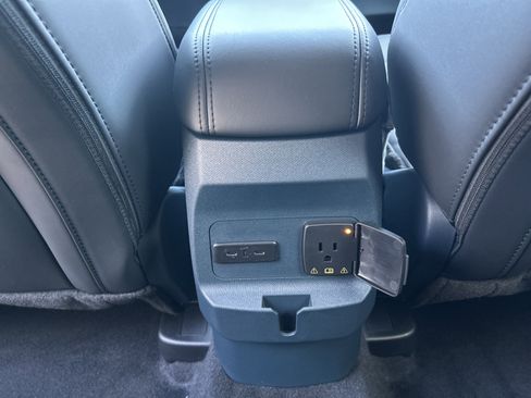 New 2025 Ford Maverick Lariat w/ Black Appearance Package image 36