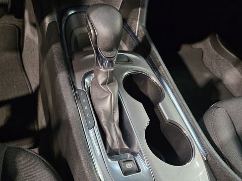 Used 2023 Chevrolet Malibu LT image 31