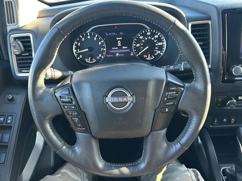 Used 2022 Nissan Frontier SV image 20