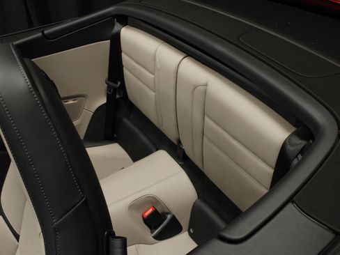 Certified 2025 Porsche 911 Carrera RWD image 24