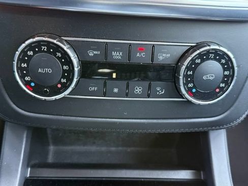 Used 2014 Mercedes-Benz ML 63 AMG 4MATIC image 24