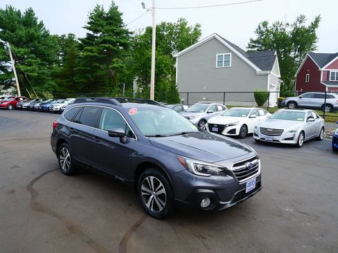 Used 2018 Subaru Outback 2.5i Limited AWD/4WD image 2