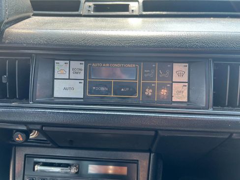 Used 1987 Chrysler Conquest image 17