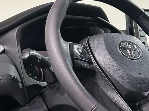 Used 2022 Toyota RAV4 XLE w/ Convenience Package AWD/4WD image 40