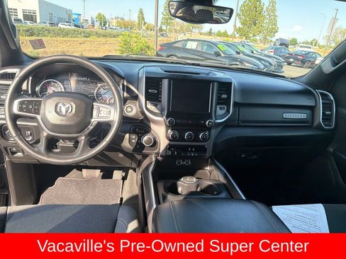 Used 2022 RAM 1500 Big Horn AWD/4WD image 12