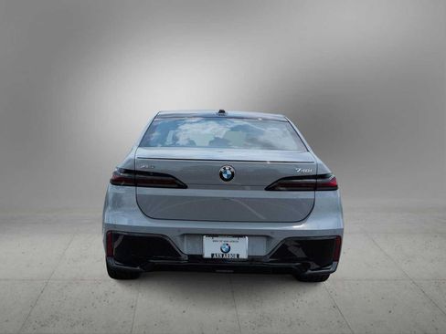 New 2025 BMW 740i xDrive AWD/4WD image 7