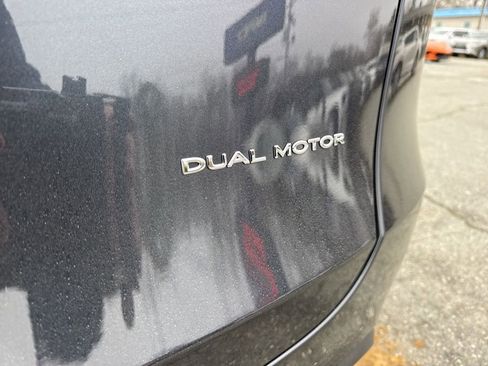 Used 2024 Tesla Model Y Long Range image 34