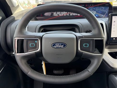 New 2026 Ford Expedition Max Active RWD image 17
