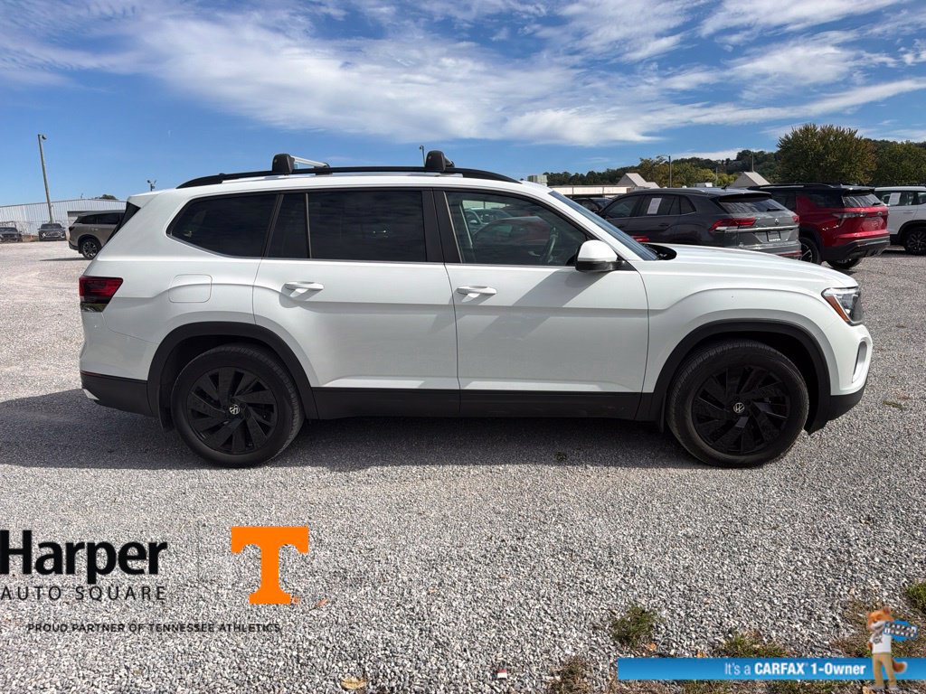 Used 2024 Volkswagen Atlas SE w/ Panoramic Sunroof Package AWD/4WD image 6