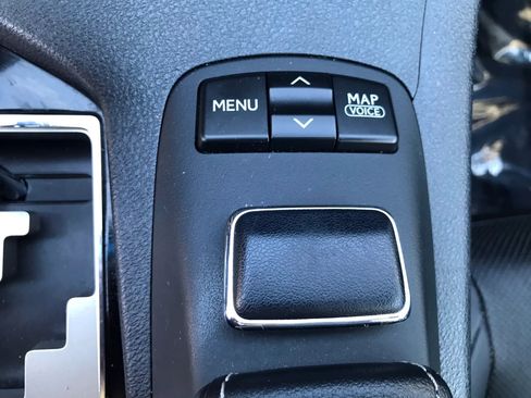 Used 2013 Lexus ES 350 w/ Luxury Pkg FWD image 29
