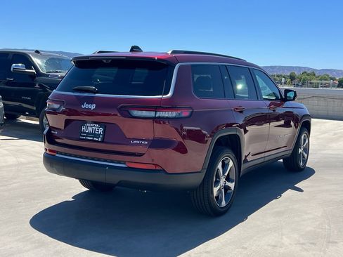 New 2026 Jeep Grand Cherokee L Limited w/ Luxury Tech Group II AWD/4WD image 7