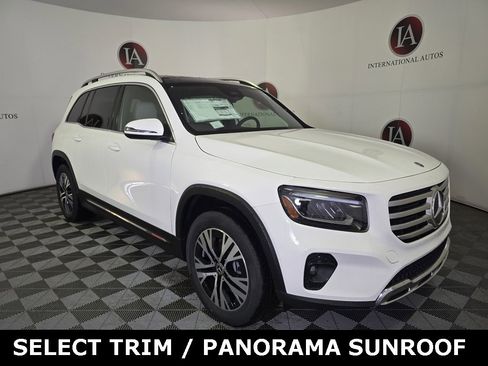 New 2025 Mercedes-Benz GLB 250 4MATIC image 1