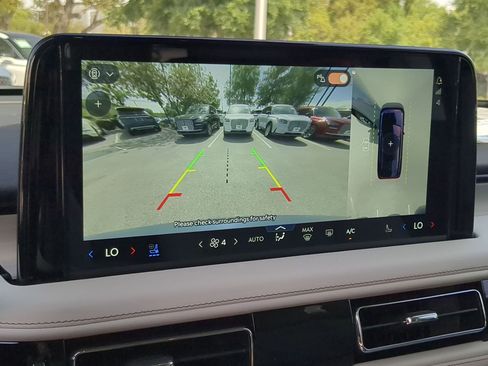 New 2026 Lincoln Aviator Reserve RWD image 16