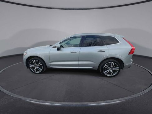 Used 2018 Volvo XC60 T5 Momentum w/ Advanced Package image 5