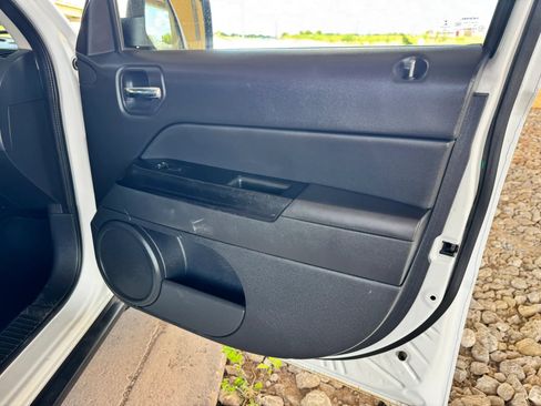 Used 2014 Jeep Patriot Sport w/ Power Value Group FWD image 24