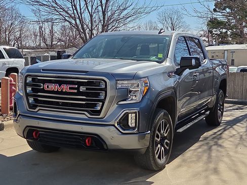 Used 2022 GMC Sierra 1500 AT4 w/ AT4 Premium Package image 2
