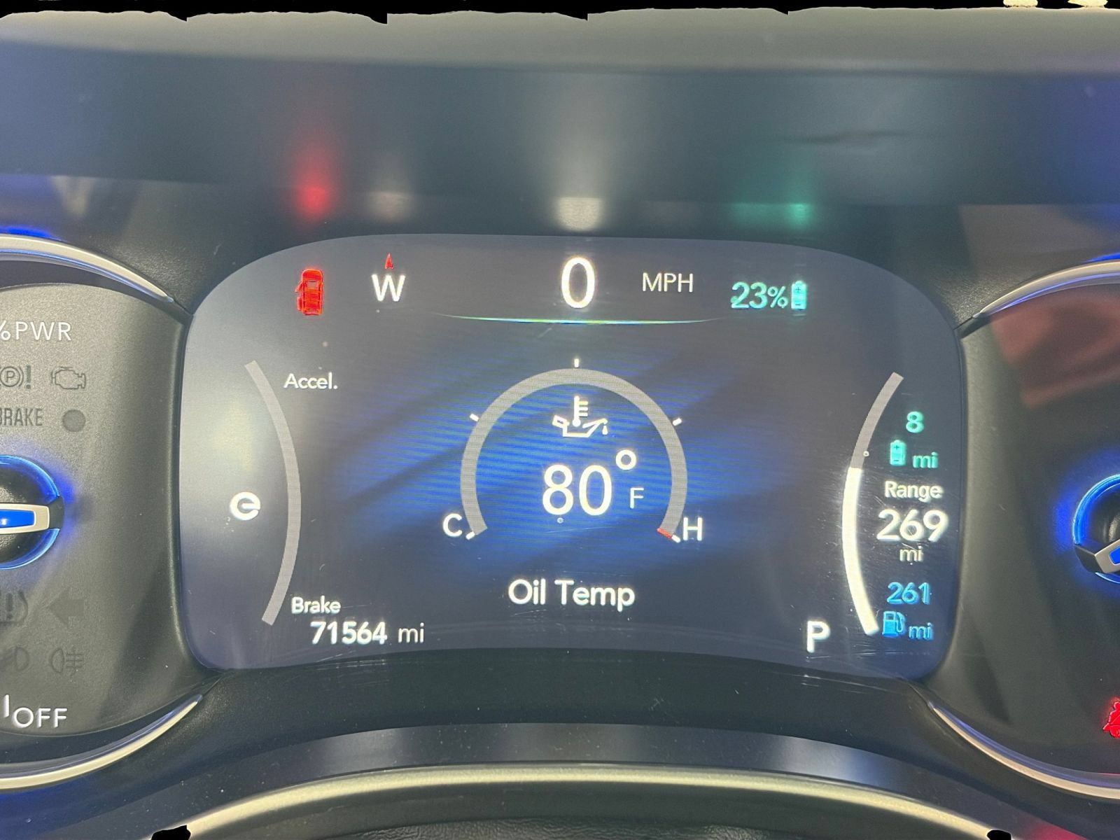 Used 2023 Chrysler Pacifica Touring-L FWD image 41