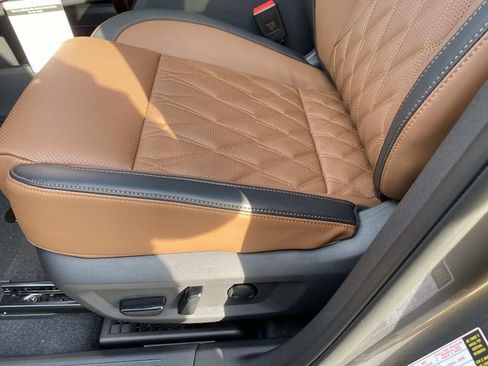New 2026 Nissan Rogue Platinum w/ Platinum Premium Package AWD/4WD image 10