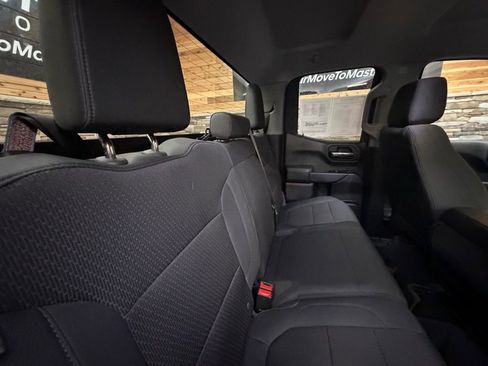 Used 2019 Chevrolet Silverado 1500 Custom w/ Custom Convenience Package image 31