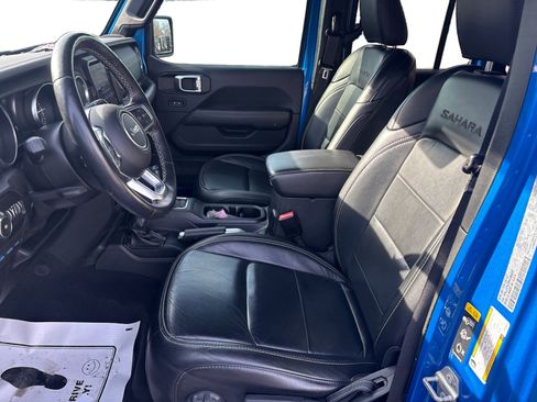 Used 2021 Jeep Wrangler Unlimited Sahara w/ Cold Weather Group image 9