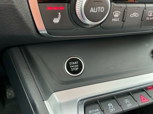 Certified 2025 Audi Q3 2.0T Premium w/ Convenience Package image 22