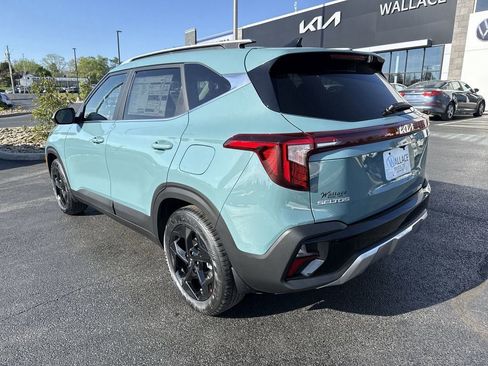New 2026 Kia Seltos EX FWD image 3