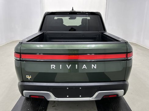 Used 2022 Rivian R1T Adventure AWD/4WD image 4
