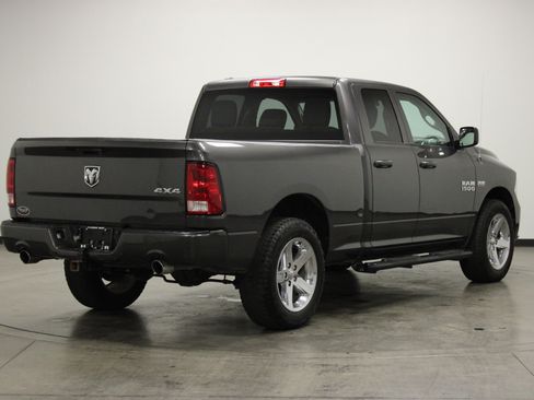 Used 2017 RAM 1500 Express image 8