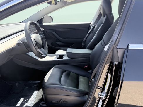 Used 2018 Tesla Model 3 Long Range image 26