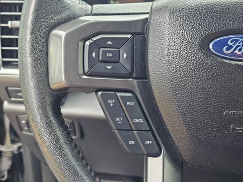 Used 2016 Ford F150 Lariat w/ Equipment Group 502A Luxury AWD/4WD image 27