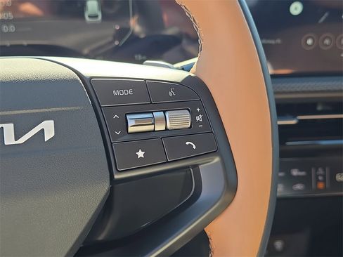 New 2025 Kia EV6 Wind image 35