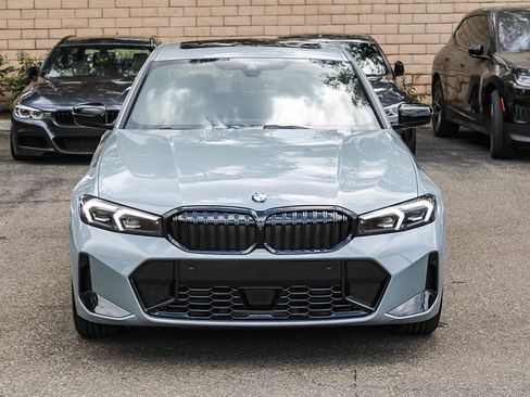 New 2026 BMW 330i xDrive Sedan w/ M Sport Package AWD/4WD image 2