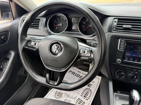 Used 2016 Volkswagen Jetta S FWD image 23
