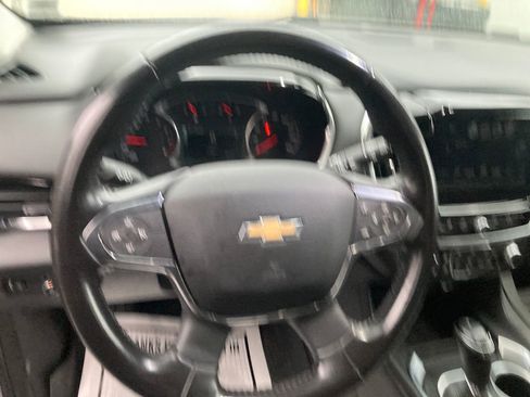 Used 2019 Chevrolet Traverse LT image 18