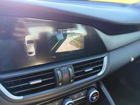 Used 2019 Alfa Romeo Giulia w/ Quick Order Package 22K Sport image 20