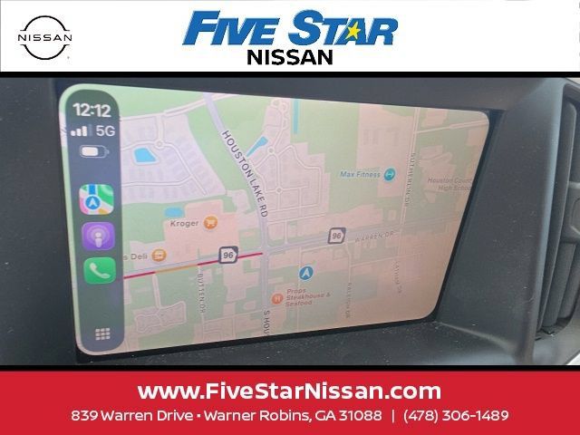 Used 2023 GMC Terrain SLT FWD image 12