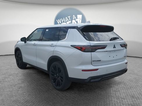 New 2026 Mitsubishi Outlander LE FWD image 6