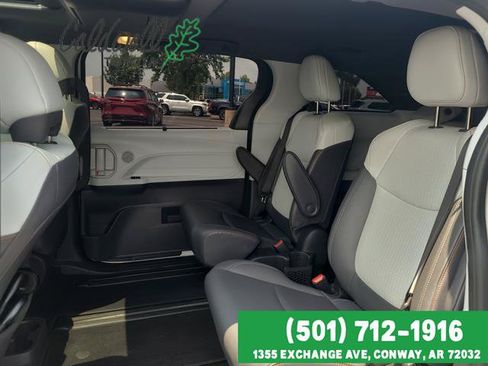 Used 2022 Toyota Sienna XSE w/ XSE Plus Package AWD/4WD image 13