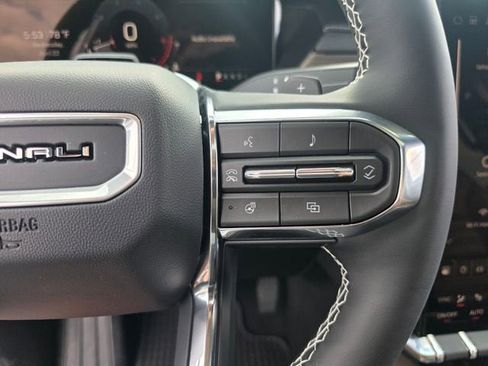 New 2026 GMC Acadia Denali Ultimate FWD image 27