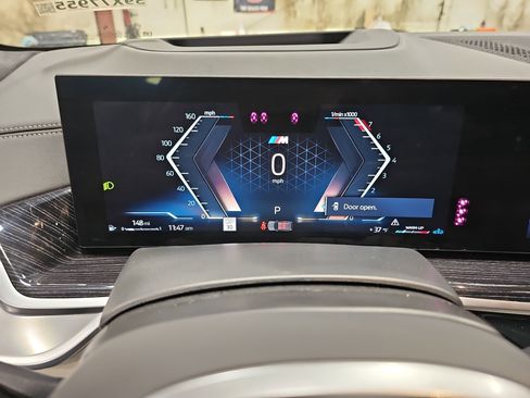 Used 2025 BMW X5 xDrive40i w/ M Sport Package image 20