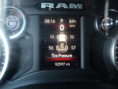 Used 2022 RAM 2500 Tradesman w/ Chrome Appearance Group AWD/4WD image 14