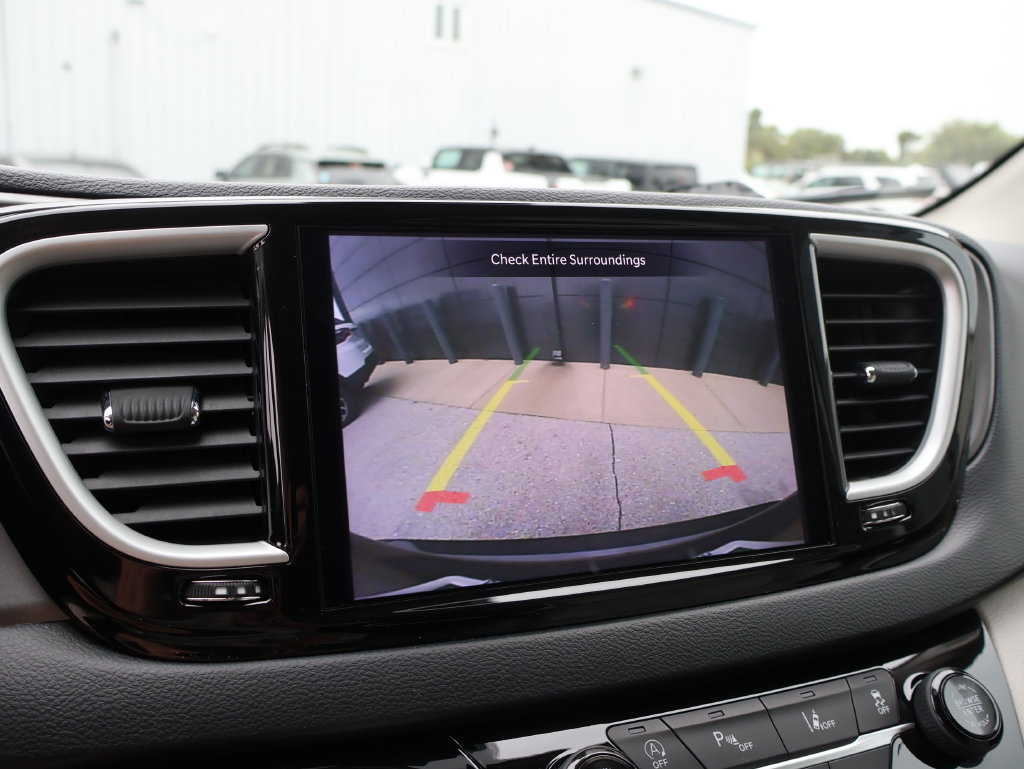 Used 2021 Chrysler Pacifica Touring-L FWD image 31