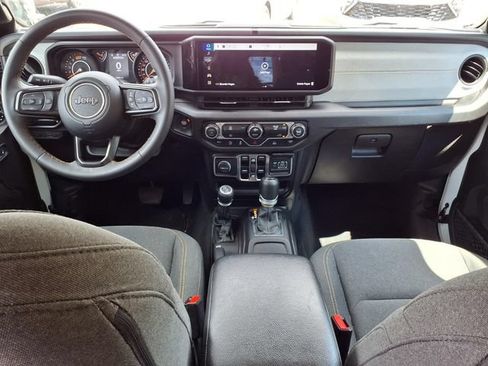 Used 2024 Jeep Wrangler Unlimited Sport AWD/4WD image 8