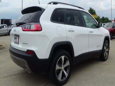 Certified 2022 Jeep Cherokee Limited AWD/4WD image 6