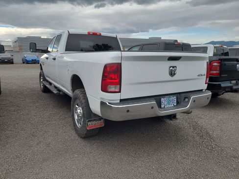 Used 2014 RAM 2500 Tradesman w/ Chrome Appearance Group image 3